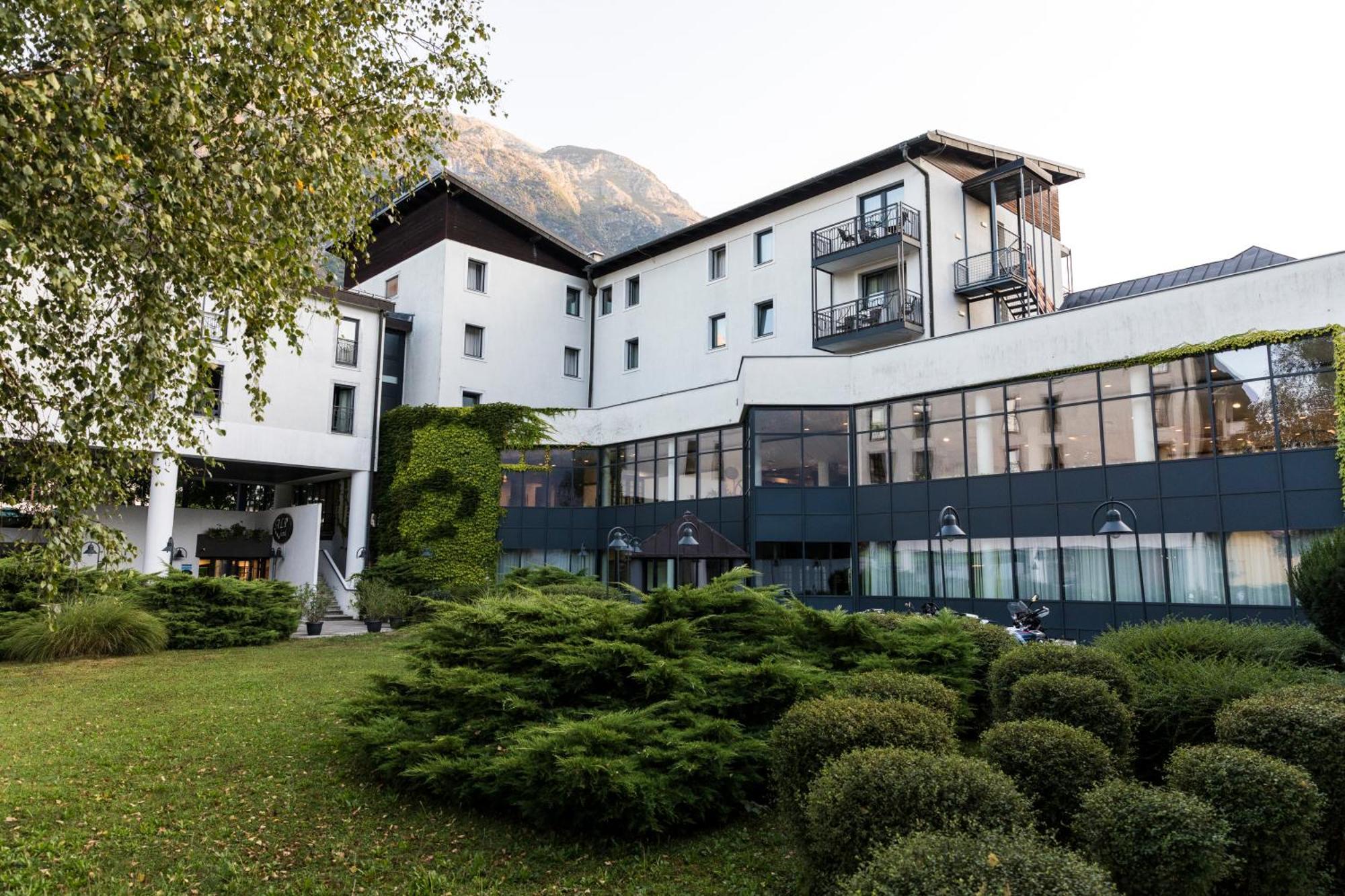 Hotel Alp Бовец Экстерьер фото